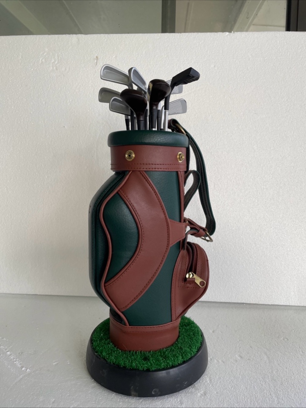 Vintage golf bag landline phone novelty, retro golf decor